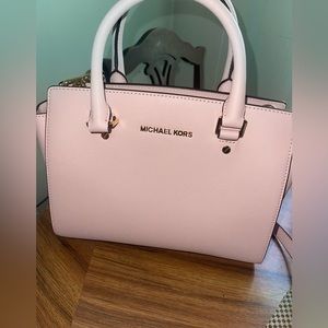 NWT Michael MK Selma Blossom Leather Satchel Crossbody